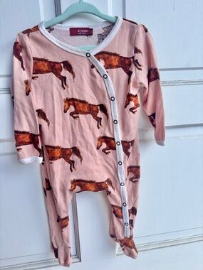 Milkbarn Baby Footed Pajamas 6-9M Pink Horse Print One Piece Snap Sleeper